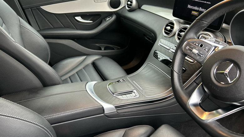 Mercedes-Benz GLC 300e 4Matic AMG Line Premium 5dr 9G-Tronic Estate